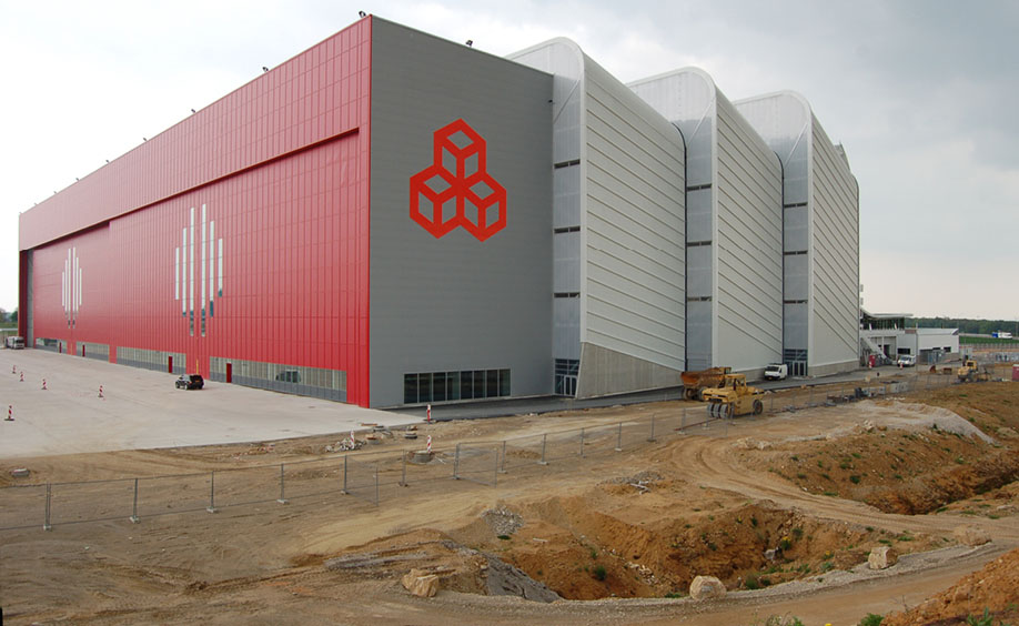 construction-acier-hangar-cargolux-01
