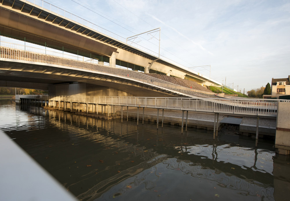 staal-bouw-voetgangersbrug-gent-04
