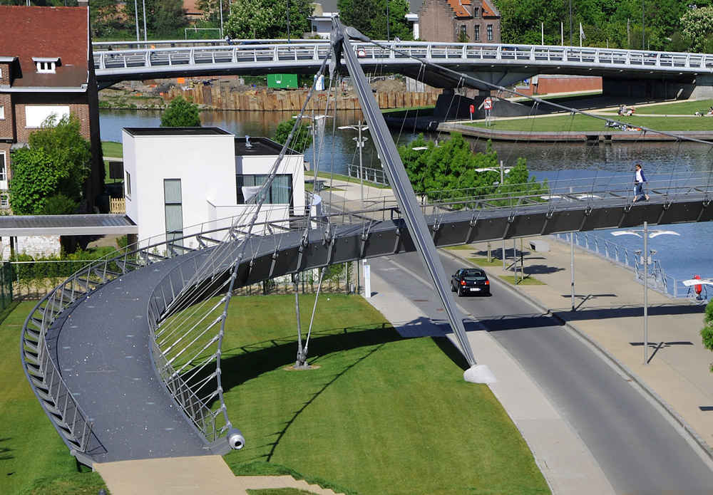 staal-bouw-voetgangersbrug-kortrijk-03