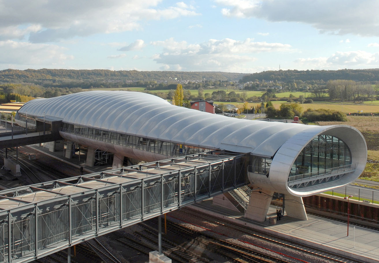 construction-acier-gare-belval-universite-01